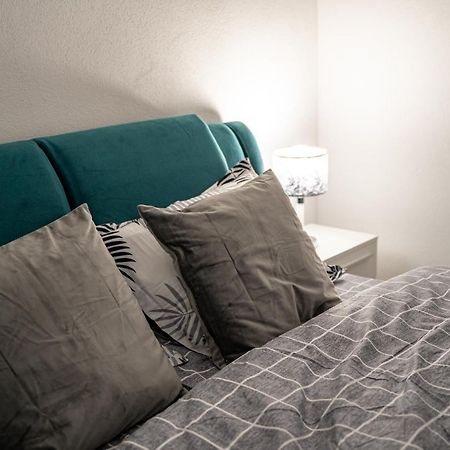 Cozy Apartment In Dumbravita Dumbravita  エクステリア 写真