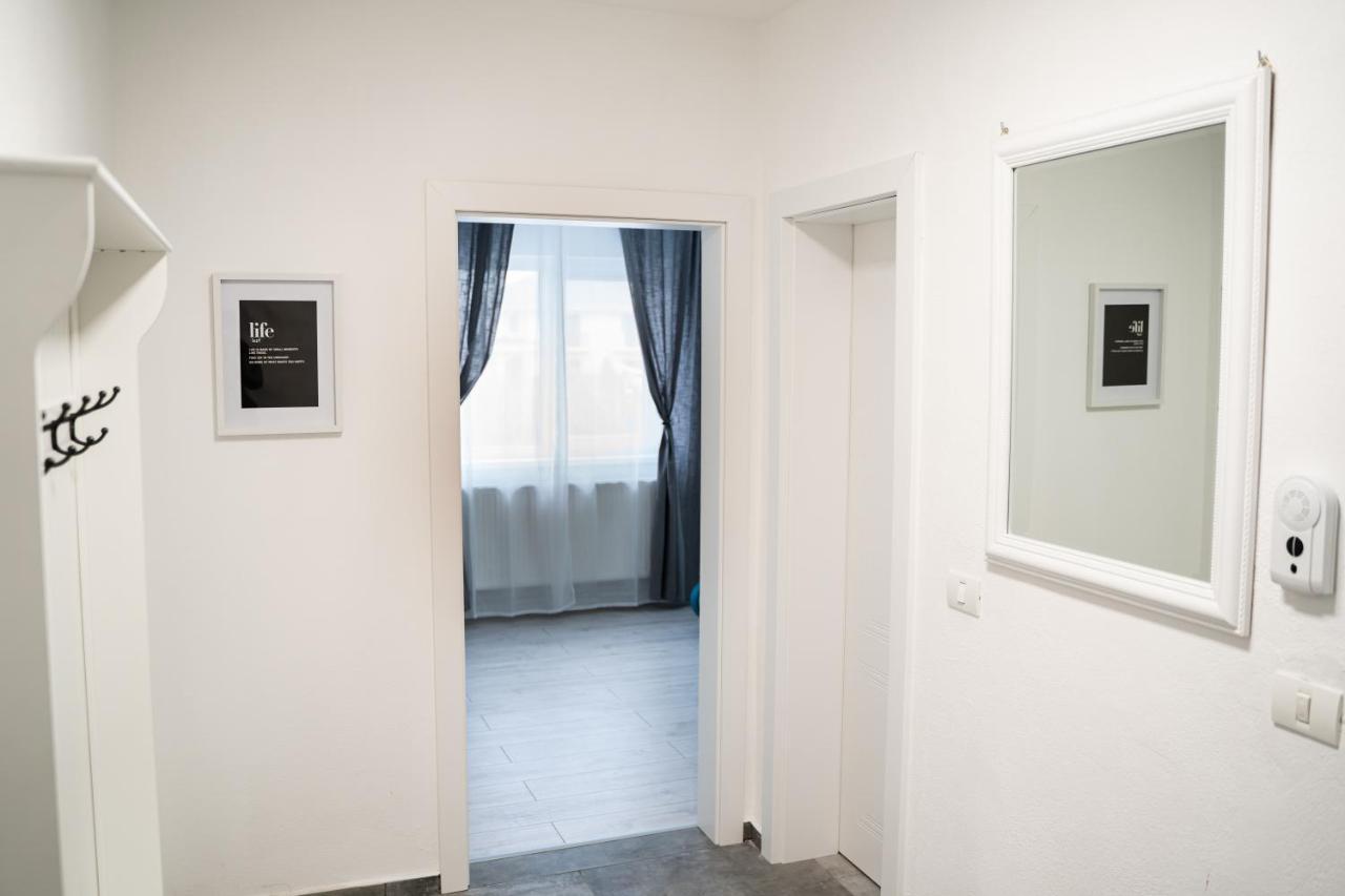 Cozy Apartment In Dumbravita Dumbravita  エクステリア 写真